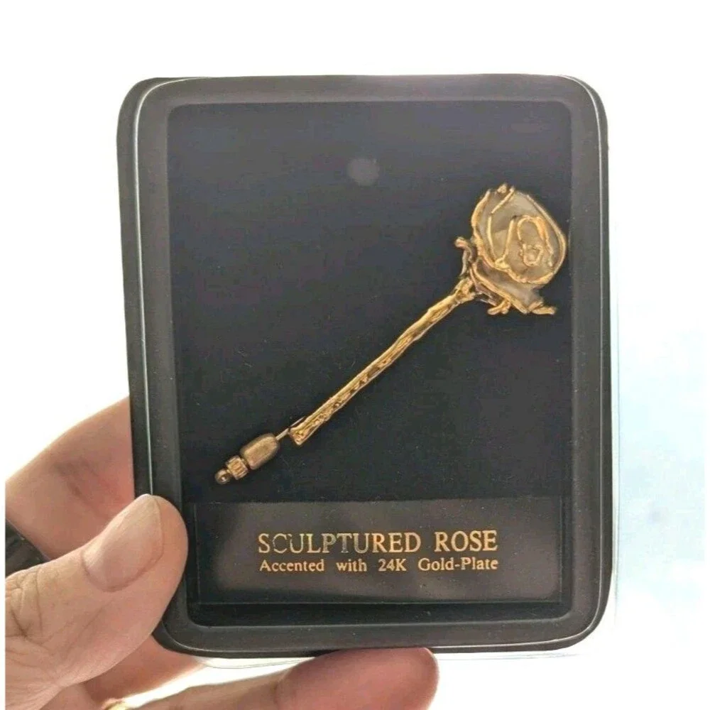 NOS Sculptured White Rose Lapel Pin 24K Gold Plated Vintage Classic Men Accent